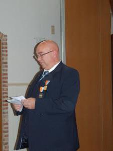 PB043571